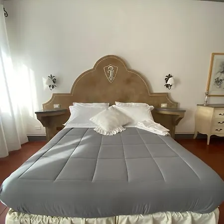 Bed & Breakfast Palazzo Mari & Montevarchi