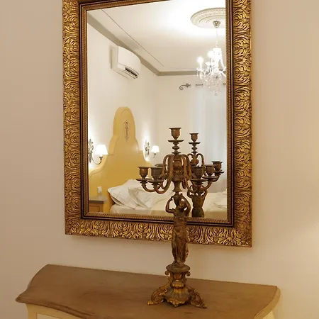 Palazzo Mari & Frühstückspension Montevarchi