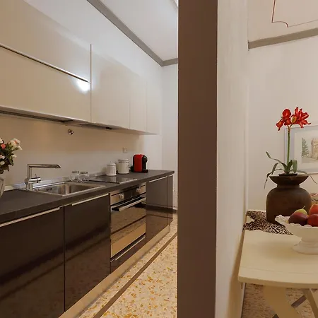 Bed & Breakfast Palazzo Mari &