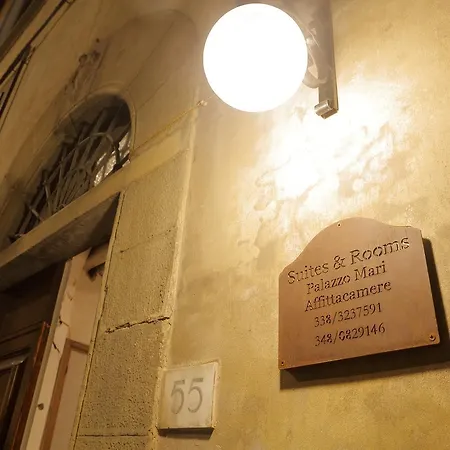Palazzo Mari & Bed & Breakfast