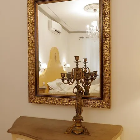Bed & Breakfast Palazzo Mari & 3*